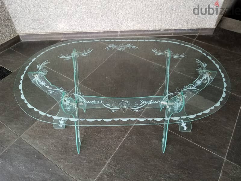 Hand graved glass table special price 60$ 5