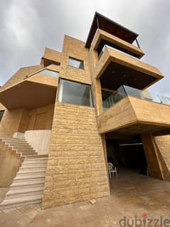 1100m2 villa for sale in Kornet el Hamra (New)