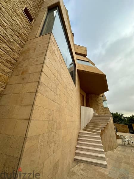 1100m2 villa for sale in Kornet el Hamra (New) 5