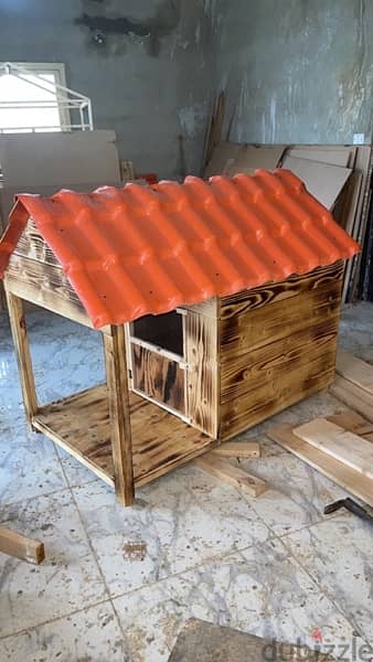 Wooden Dog House many Colors Available بيت خشبي للكلاب