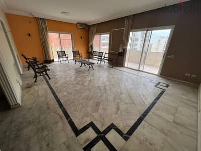 Apartment For Sale in Sakiet al-janzeer شقة للبيع في ساقية الجنزير