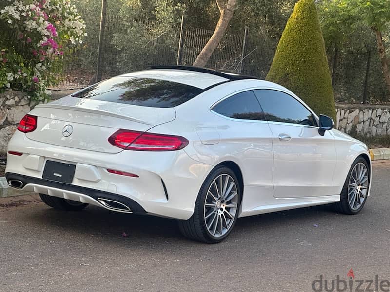 Mercedes Benz C class coupe glossy white pn red interior like new 6