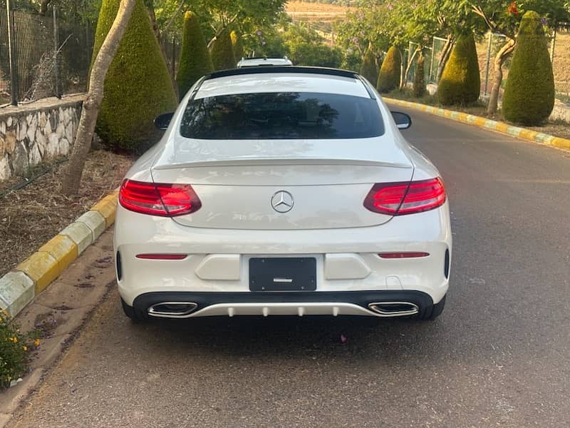 Mercedes Benz C class coupe glossy white pn red interior like new 7