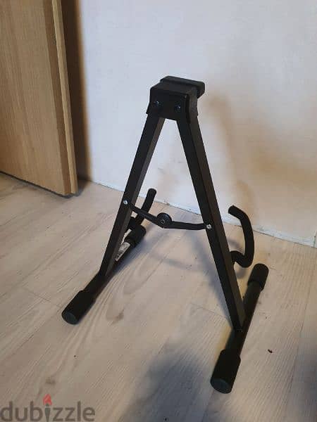 Electric guitar stand 0