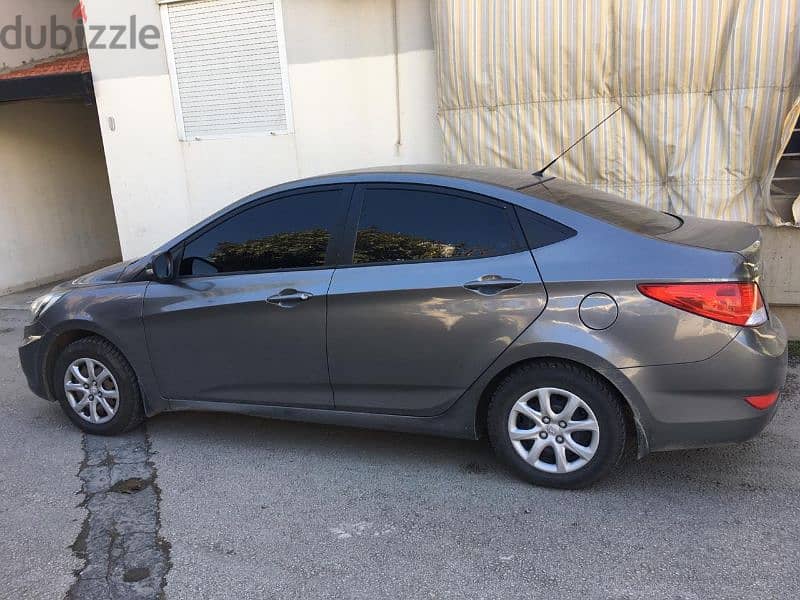 hyundai accent for sale 3