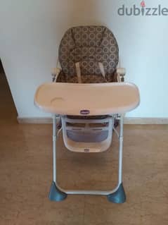 high chair  + Baby changer and bath