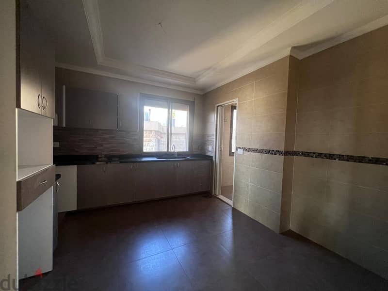 Brand New apartment for sale in Broummana, 240 sqm 3