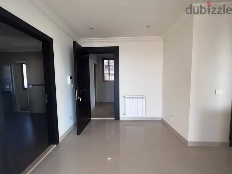 Apartment for sale in Broummana شقة للبيع في برمانا 6