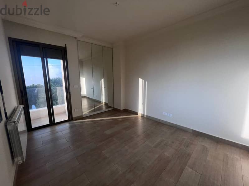 Apartment for sale in Broummana شقة للبيع في برمانا 9