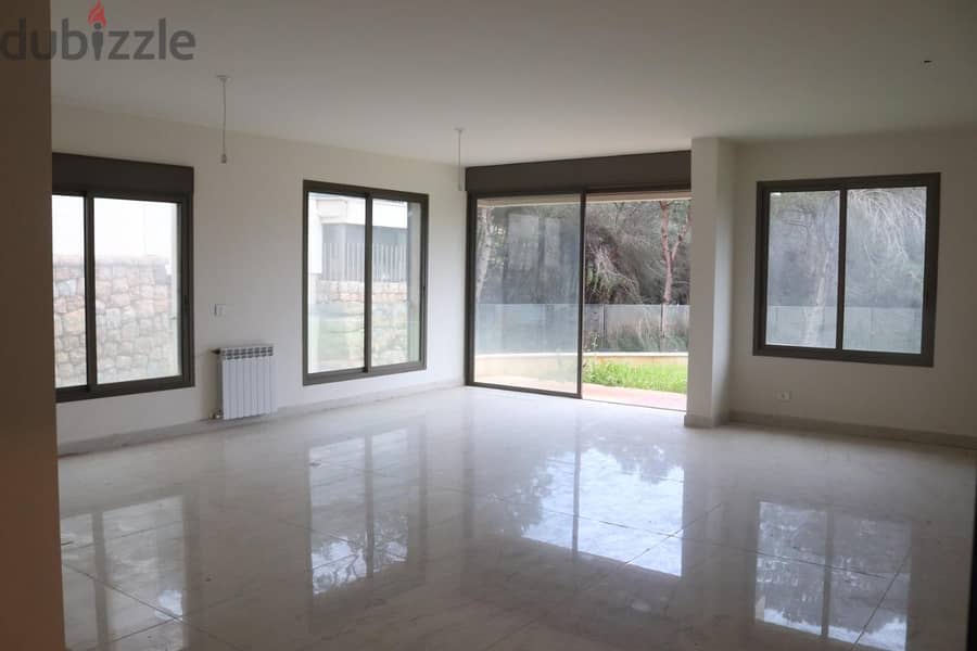 225 m2 apartment with 45m2 garden+ sea view for sale in Ain Saadeh 2