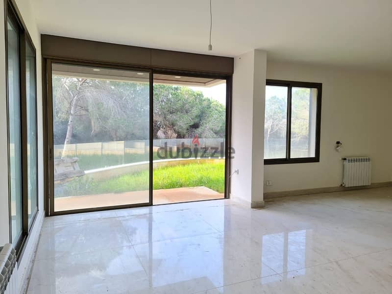 225 m2 apartment with 45m2 garden+ sea view for sale in Ain Saadeh 4