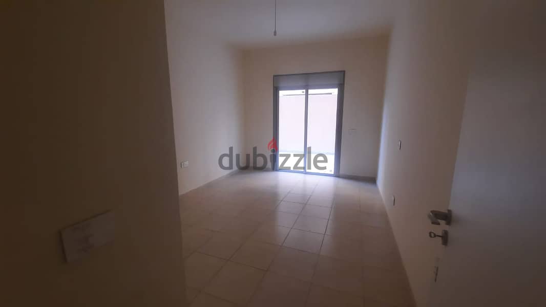 170m2 apartment with 70m2 terrace+mountain view for sale in Baabdat 3