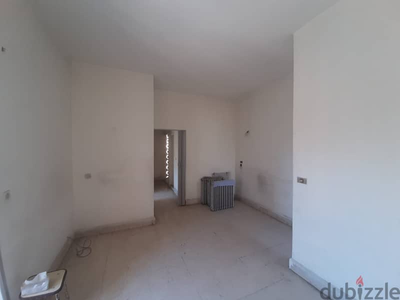 100m2 apartment for sale in Forn el chebak شقة للبيع في فرن الشباك 2