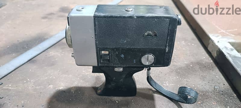 Camera antique with flash 4