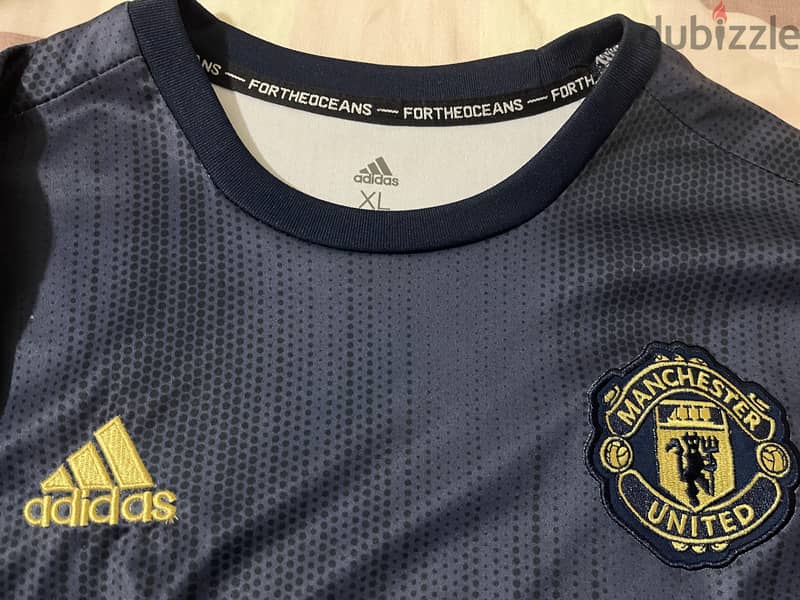 Rashford 10  manchester united blue adidas jersey for 10 $ 2