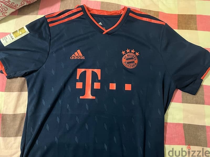 coutinho Bayern Munich adidas jersey 1