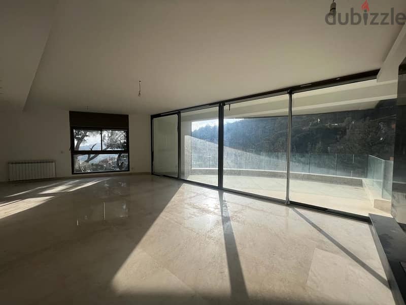 Luxury Apartment with Mountain Views 1