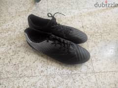 Kipsta Adult Dry Pitch Football Boots Agility 100 Ag/Fg, Black
size 45 0