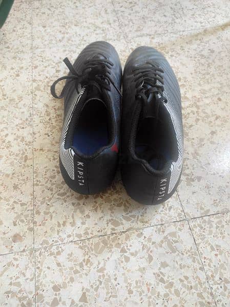 Kipsta Adult Dry Pitch Football Boots Agility 100 Ag/Fg, Black
size 45 1