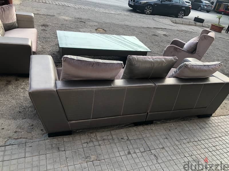 طقم كنب Natuzzi 8