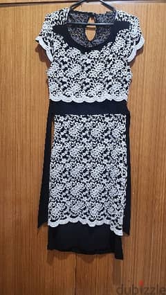 Black & white embroidered lace dress S/M فستان مطرز