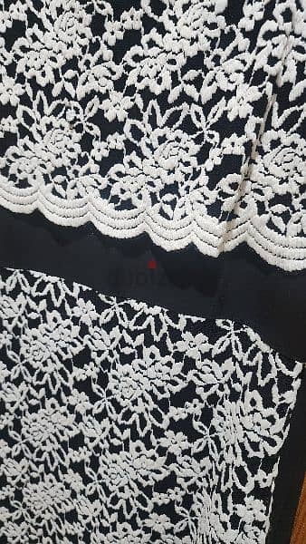 Black & white embroidered lace dress S/M فستان مطرز 1