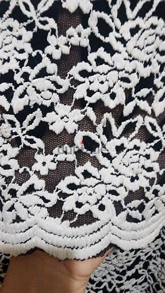 Black & white embroidered lace dress S/M فستان مطرز 2