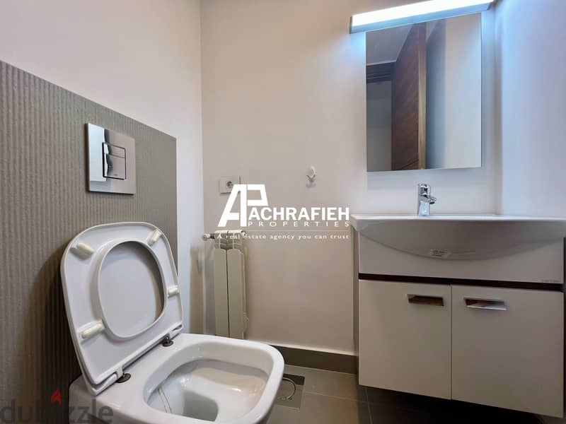 Apartment For Rent In Achrafieh - شقة للإجار في الأشرفية 9