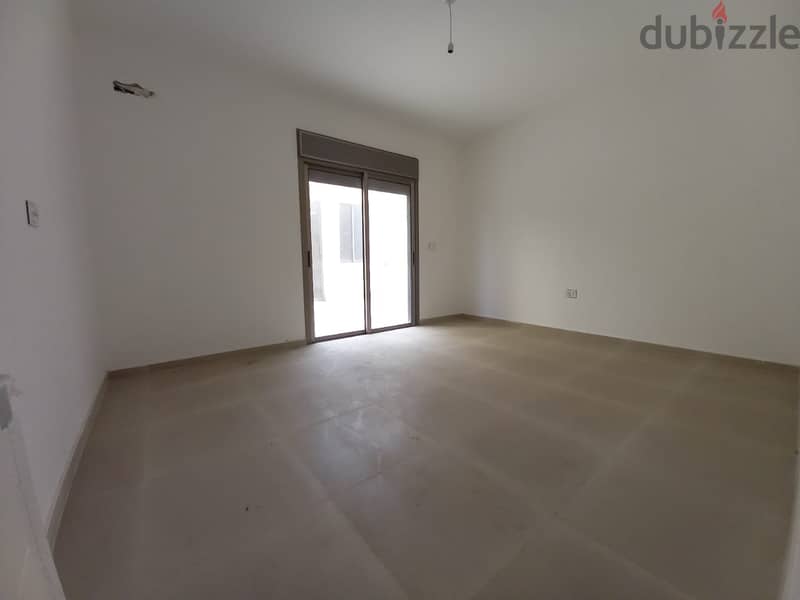 4 bedrooms apartment + 150m2  terrace +sea view for sale in Sahel Alma 7