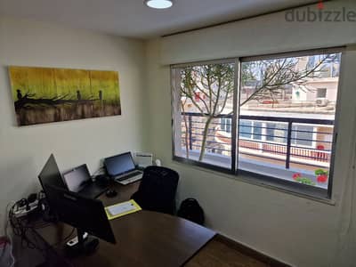 Furnished Office for rent in Hamra(All inclusive) مكتب للايجارفي بيروت