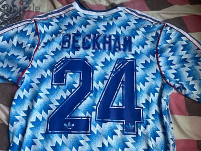 Manchester United David Beckham 24 /1992 limited edition adidas kit