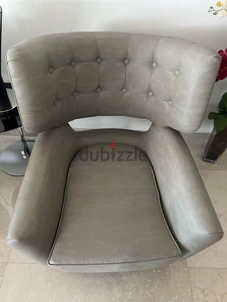 2 Grey Seats - LIKE NEW -SPECIAL PRICE - Contact +96181876768 1