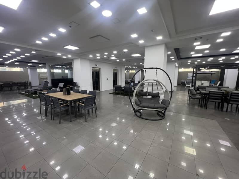 RWK158NA - For Rent -  Modern Office Prime Highway Location in Adonis 3