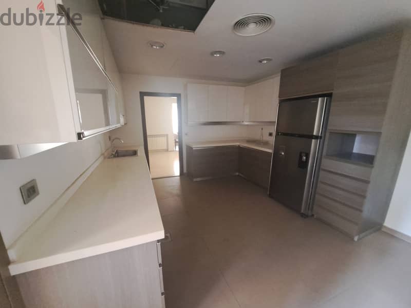 Spacious 420Sqm Duplex with open View in Mtayleb!دوبلكس بمساحة 420 متر 5