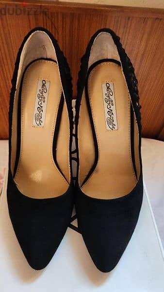 Naughty Monkey suede black embellished heels 39سكربينة شاموا 2