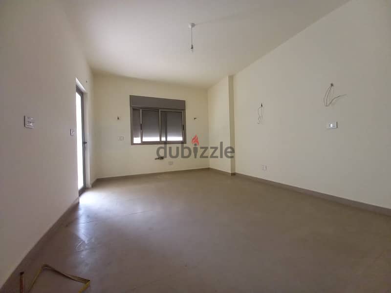 4 bedrooms apartment+ sea view for sale in Sahel Alma (4 parking lots) 3
