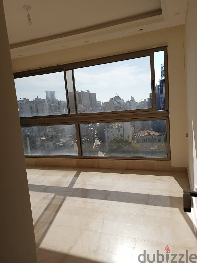 148 m2 apartment for sale in Hamra شقة للبيع في الحمرا 7