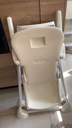 high chair in a very good condition