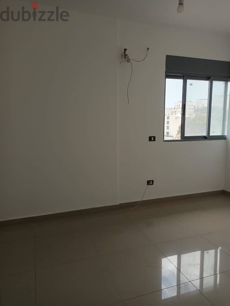 200m2 apartment having mountain/sea view for sale in Tilal Ain Saadeh 6