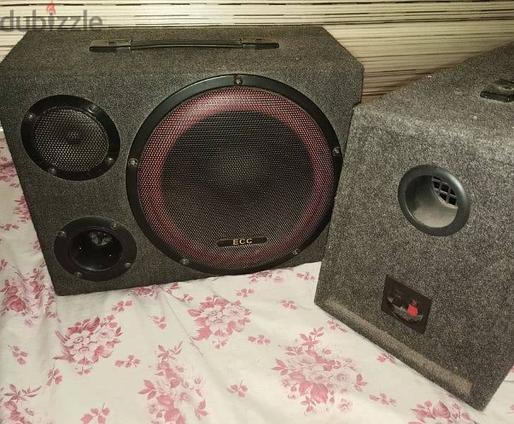 Pair of speakers 1