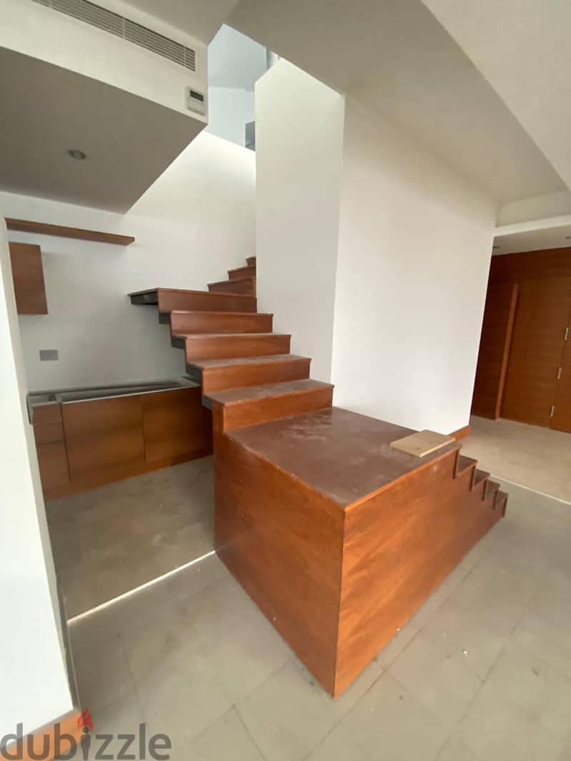 Apartment for sale in Biyada/Terrace  شقة للبيع في البياضة 4