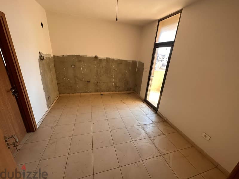 Apartment for sale in Antelias شقة للبيع في انطلياس 4
