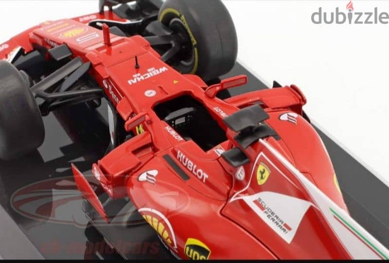 Sebastien Vettel Ferrari SF70H (2017) diecast car model 1:24. 4