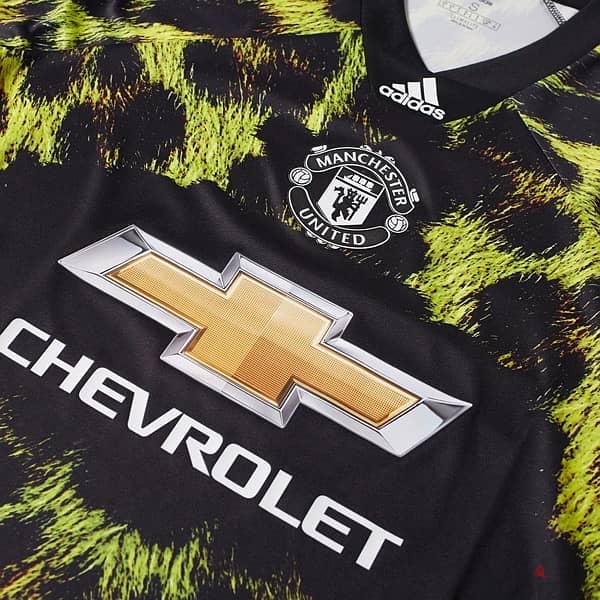 Manchester United EA SPORTS LIMITED EDITION adidas 2018 jersey 4