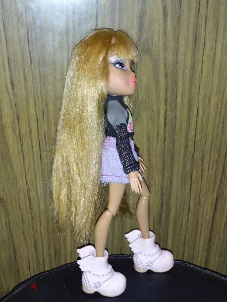 HELLO MY NAME IS RAYA MGA from 2015 As New weared doll +big Shoes=18$ 2