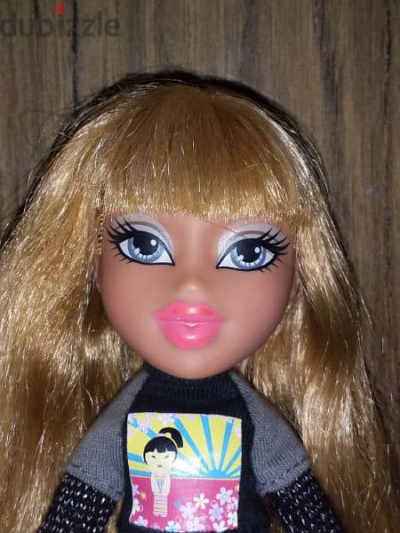 HELLO MY NAME IS RAYA MGA from 2015 As New weared doll +big Shoes=18$ 4