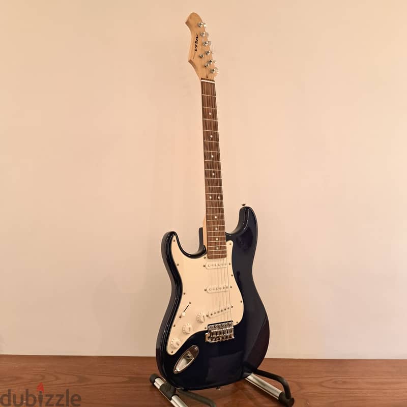 Left Handed Aria Electric guitar 1