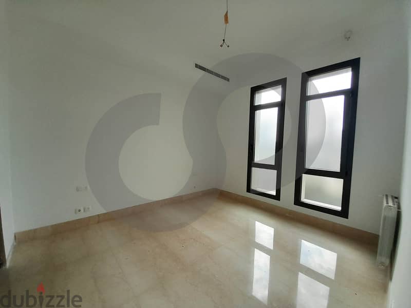 82 square meter condominium for sale in achrafieh. REF#SI93102 5
