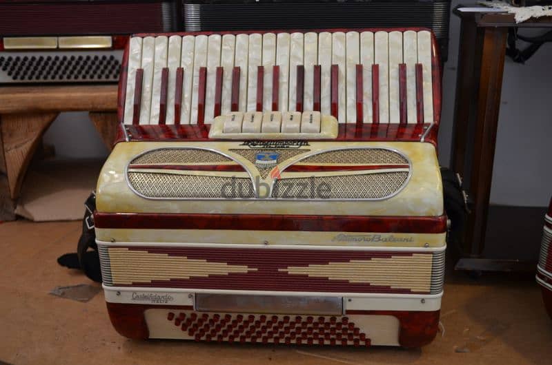 The Accordeon Shop/////Accordion Service 13