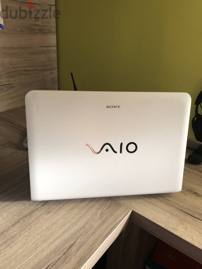 Sony Vaio i3 1